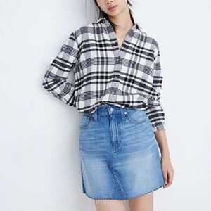Madewell Rigid Denim A-Line Mini Skirt in Leandra Wash